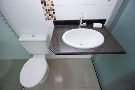 Casa à venda com 150m², 3 quartos e 2 vagas Casa à venda com 150m², 3 quartos e 2 vagasBanheiro da Suíte