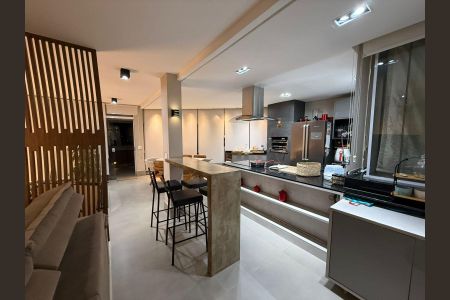 Apartamento à venda com 145m², 2 quartos e 3 vagasCozinha