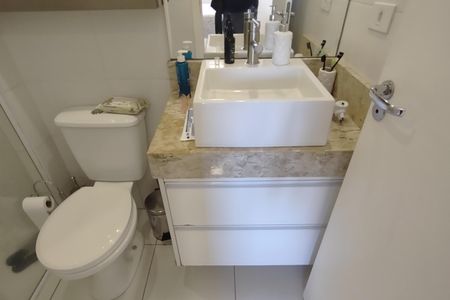 Apartamento para alugar com 65m², 2 quartos e 1 vaga Apartamento para alugar com 65m², 2 quartos e 1 vagaBanheiro da Suíte