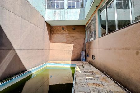 Casa à venda com 454m², 5 quartos e 6 vagasPiscina