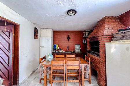 Casa à venda com 454m², 5 quartos e 6 vagasChurrasqueira