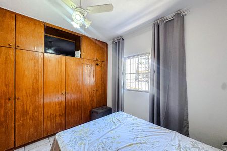 Casa à venda com 454m², 5 quartos e 6 vagasQuarto 1 - Suíte