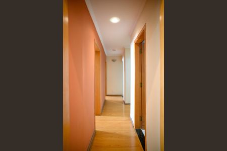 Apartamento à venda com 102m², 2 quartos e 1 vaga Apartamento à venda com 102m², 2 quartos e 1 vagaCorredor