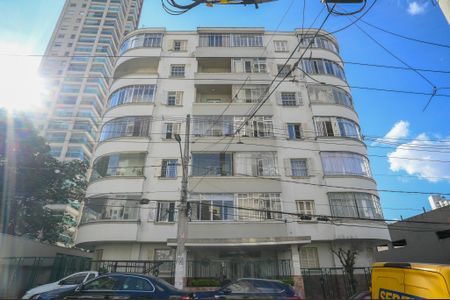 Apartamento à venda com 102m², 2 quartos e 1 vaga Apartamento à venda com 102m², 2 quartos e 1 vagaFachada