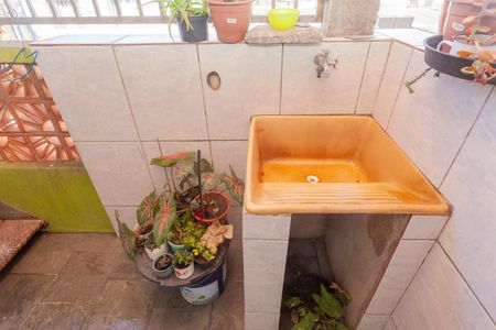 Casa para alugar com 52m², 2 quartos e sem vagaÁrea de Serviço