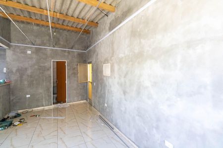 Sala de casa para alugar com 1 quarto, 58m² em Inhoaíba, Rio de Janeiro