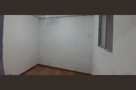 Quarto de casa para alugar com 2 quartos, 50m² em Inhoaíba, Rio de Janeiro