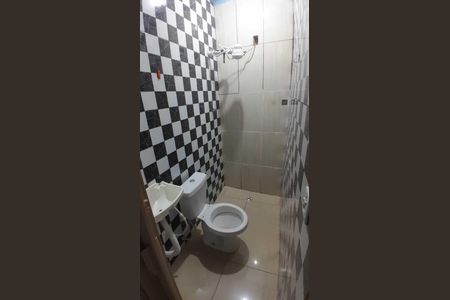 Casa para alugar com 50m², 2 quartos e sem vaga Casa para alugar com 50m², 2 quartos e sem vagaBanheiro