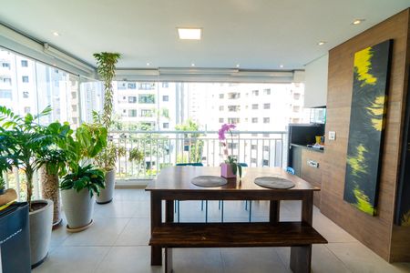 Apartamento à venda com 72m², 2 quartos e 1 vaga Apartamento à venda com 72m², 2 quartos e 1 vagaSacada da Sala