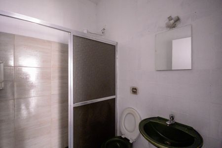 Casa para alugar com 50m², 2 quartos e 1 vaga Casa para alugar com 50m², 2 quartos e 1 vagaBanheiro