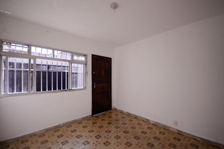 Casa para alugar com 50m², 2 quartos e 1 vaga Casa para alugar com 50m², 2 quartos e 1 vagaSala
