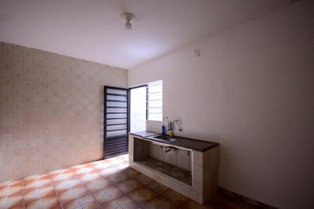 Casa para alugar com 50m², 2 quartos e 1 vaga Casa para alugar com 50m², 2 quartos e 1 vagaCozinha