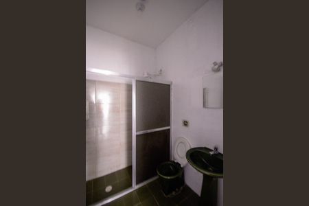 Casa para alugar com 50m², 2 quartos e 1 vaga Casa para alugar com 50m², 2 quartos e 1 vagaBanheiro