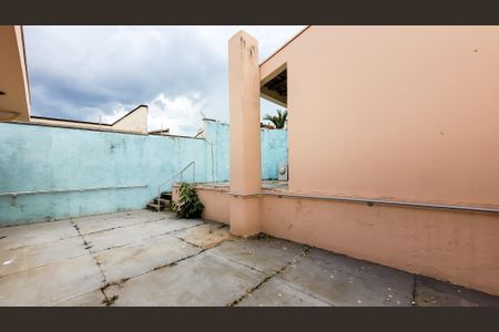 Casa para alugar com 210m², 8 quartos e sem vagaQuintal