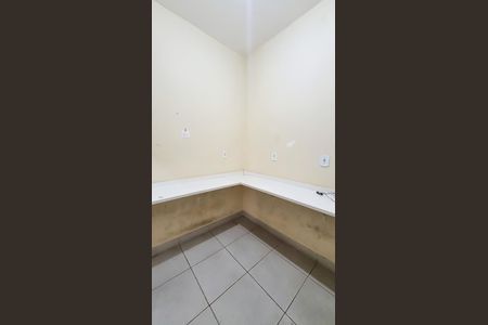 Casa para alugar com 210m², 8 quartos e sem vagaQuarto5