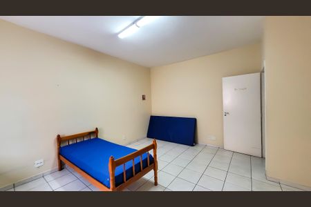 Casa para alugar com 210m², 8 quartos e sem vagaQuarto4