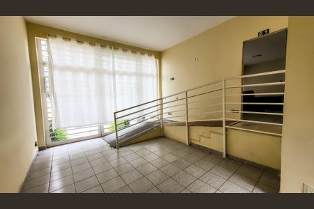 Casa para alugar com 210m², 8 quartos e sem vagaÁrea