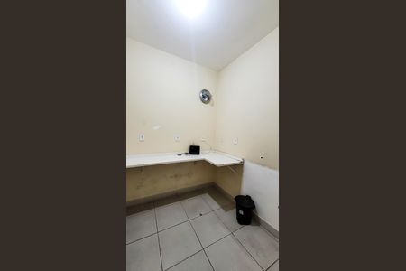 Casa para alugar com 210m², 8 quartos e sem vagaQuarto5