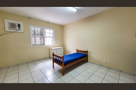 Casa para alugar com 210m², 8 quartos e sem vagaQuarto4