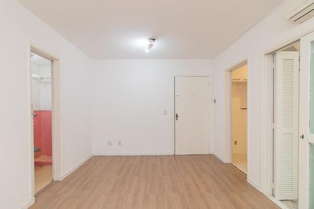 Apartamento à venda com 27m², 1 quarto e sem vagaSala/Quarto