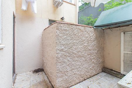 Apartamento à venda com 27m², 1 quarto e sem vagaQuintal