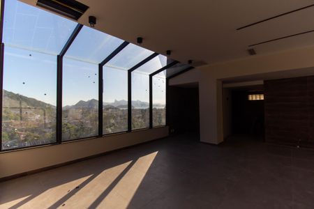 Casa de condomínio para alugar com 155m², 4 quartos e 2 vagas