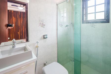 Casa de condomínio para alugar com 352m², 4 quartos e 5 vagas Casa de condomínio para alugar com 352m², 4 quartos e 5 vagasBanheiro da Suíte 3