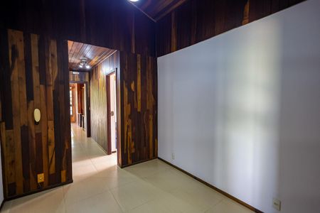 Casa de condomínio para alugar com 352m², 4 quartos e 5 vagas Casa de condomínio para alugar com 352m², 4 quartos e 5 vagasHall Quartos