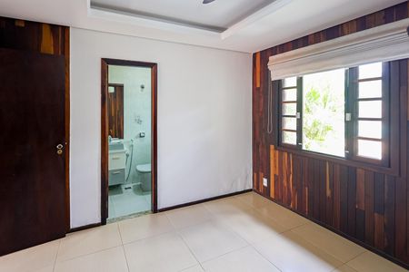 Casa de condomínio para alugar com 352m², 4 quartos e 5 vagas Casa de condomínio para alugar com 352m², 4 quartos e 5 vagasSuite 3