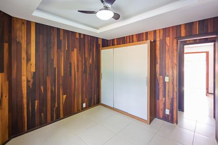 Casa de condomínio para alugar com 352m², 4 quartos e 5 vagas Casa de condomínio para alugar com 352m², 4 quartos e 5 vagasSuite 3