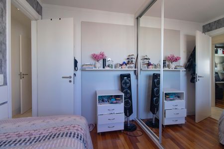 Apartamento à venda com 95m², 3 quartos e 2 vagasQuarto 2