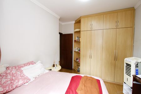 Apartamento à venda com 99m², 3 quartos e 2 vagasQuarto 2
