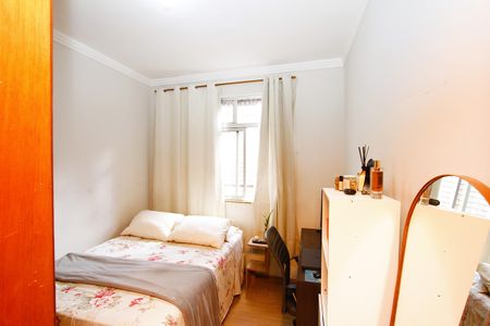 Apartamento à venda com 99m², 3 quartos e 2 vagasQuarto 1