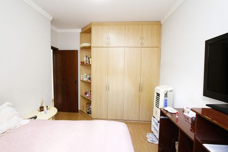 Apartamento à venda com 99m², 3 quartos e 2 vagasQuarto 2