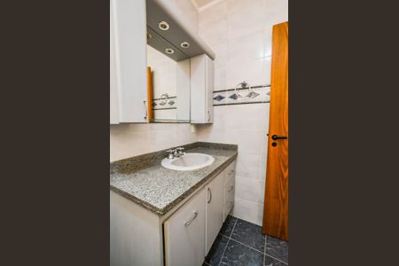 Casa para alugar com 230m², 3 quartos e 3 vagasBanheiro Corredor