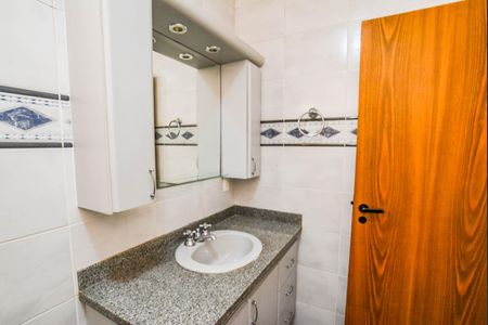 Casa para alugar com 230m², 3 quartos e 3 vagasBanheiro Corredor