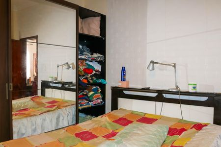 Casa à venda com 52m², 2 quartos e 3 vagas Casa à venda com 52m², 2 quartos e 3 vagasQuarto Suíte