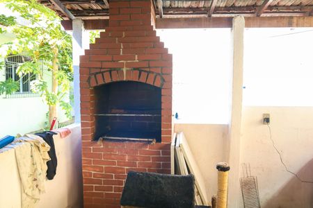 Casa à venda com 52m², 2 quartos e 3 vagas Casa à venda com 52m², 2 quartos e 3 vagasChurrasqueira