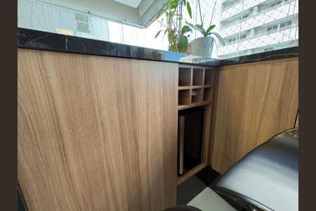 Apartamento à venda com 69m², 1 quarto e 1 vagaSacada