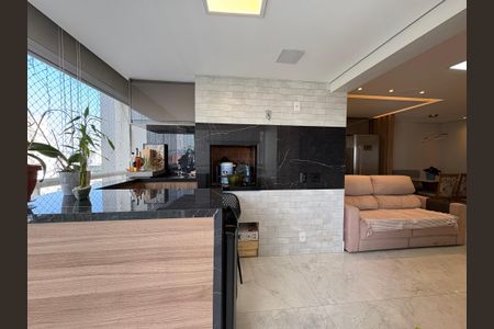 Apartamento à venda com 69m², 1 quarto e 1 vagaSacada