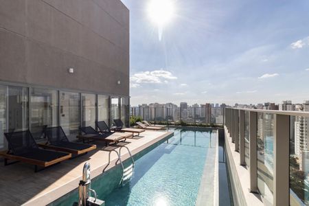 Studio à venda com 28m², 1 quarto e sem vagaÁrea comum - Piscina