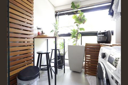 Apartamento à venda com 70m², 2 quartos e 1 vagaÁrea de Serviço