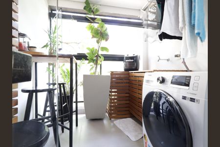 Apartamento à venda com 70m², 2 quartos e 1 vagaÁrea de Serviço