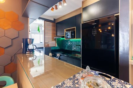 Cozinha de apartamento à venda com 2 quartos, 58m² em Vila Ema, São Paulo