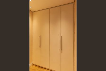 Apartamento à venda com 58m², 2 quartos e 1 vagaSuíte - Armário