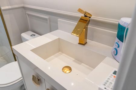 Apartamento à venda com 89m², 2 quartos e 2 vagas Apartamento à venda com 89m², 2 quartos e 2 vagasBanheiro da Suíte