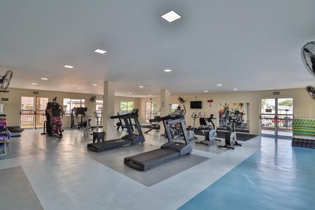 Apartamento para alugar com 46m², 2 quartos e 1 vaga Apartamento para alugar com 46m², 2 quartos e 1 vagaÁrea Comum - Academia