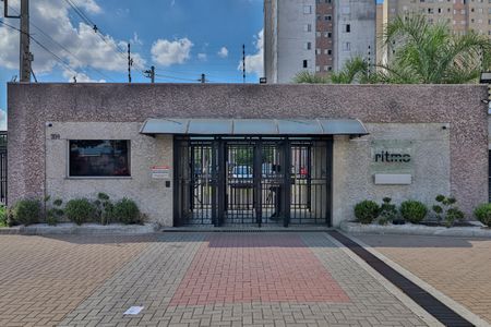 Apartamento para alugar com 46m², 2 quartos e 1 vaga Apartamento para alugar com 46m², 2 quartos e 1 vagaFachada