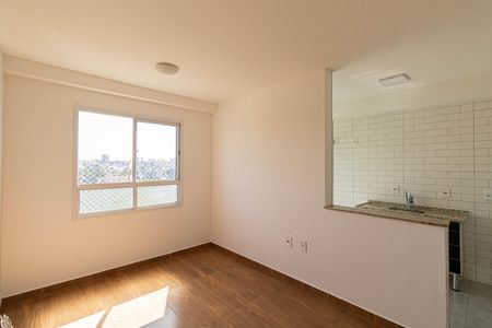Sala/Cozinha/Área de Serviço de apartamento para alugar com 2 quartos, 46m² em Colônia (zona Leste), São Paulo
