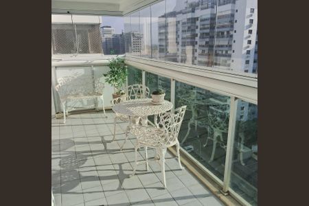 Apartamento para alugar com 76m², 2 quartos e 1 vaga Apartamento para alugar com 76m², 2 quartos e 1 vagaVaranda